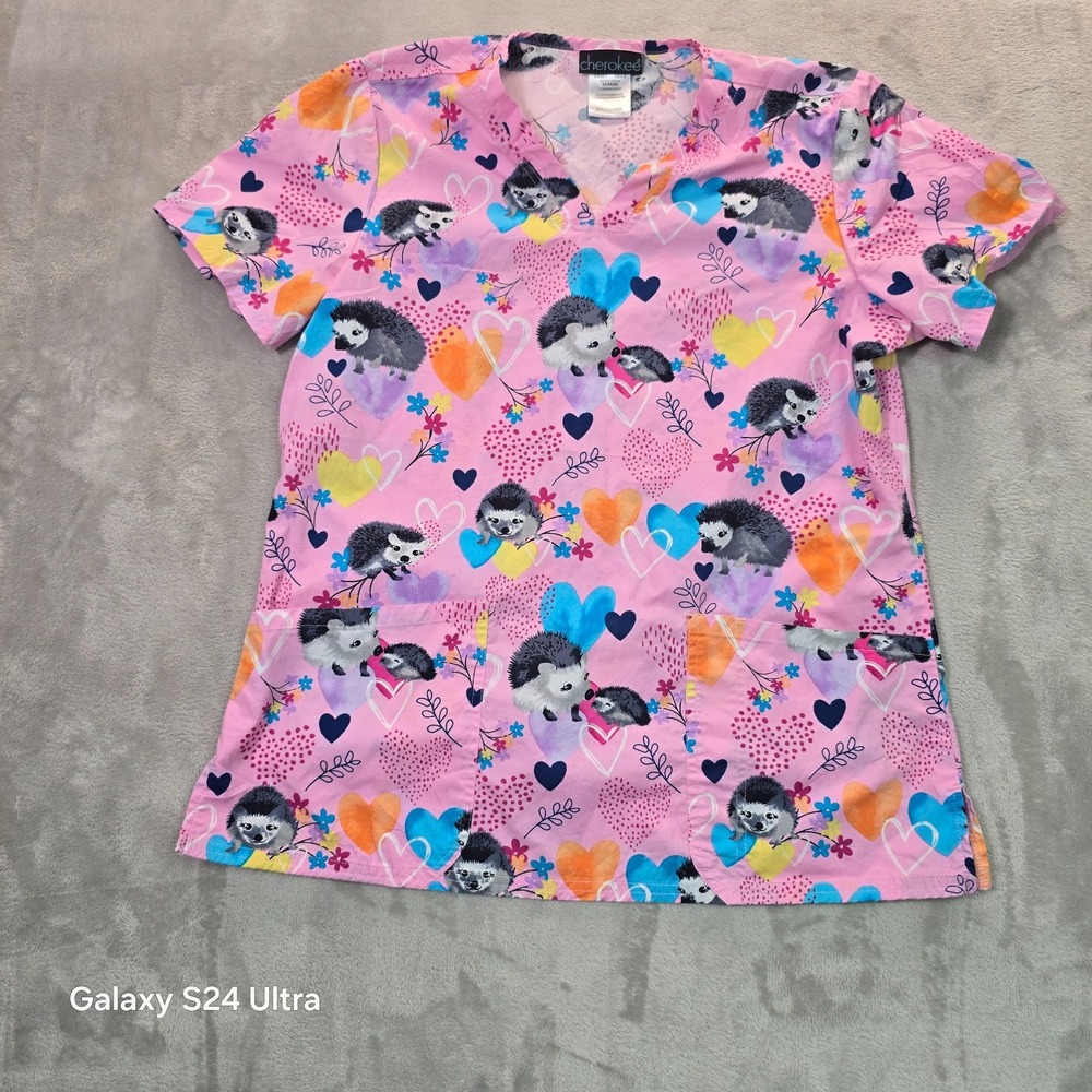 Cherokee Scrub Top Women's Medium Pink Hedgehugs & Kisses Print V-Neck Pullover